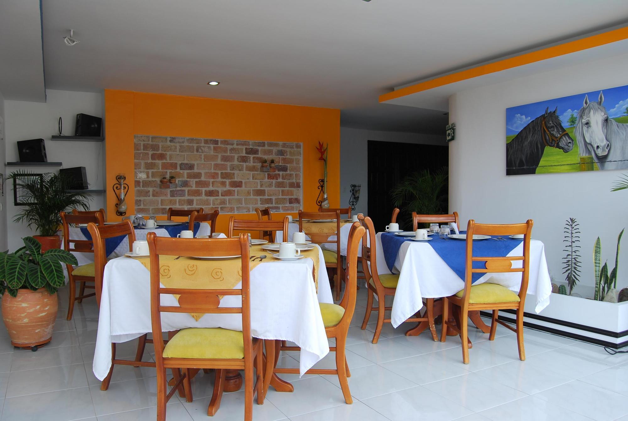 Hotel San Jeronimo Armenia Exterior photo
